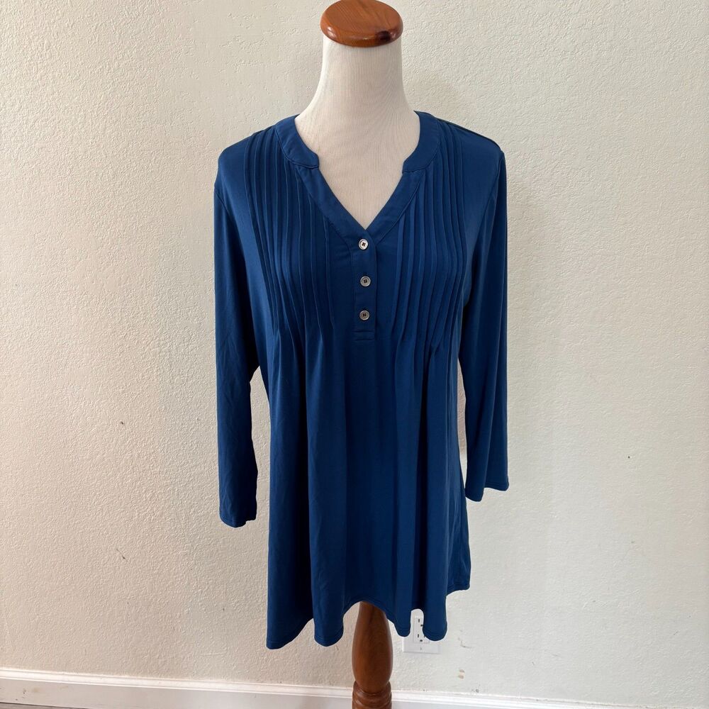 J Lee Blue Button Blouse